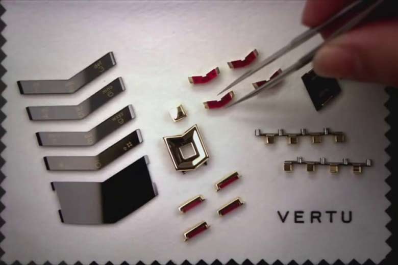 Nguyên liệu hoàn thiện sang trọng, quý hiếm và đắt đỏ