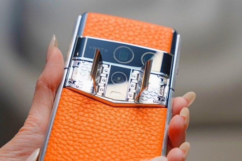 en tay vertu agent q vertu vietnam ai f391aaac20ea44929fde1b265d319d40 4 1