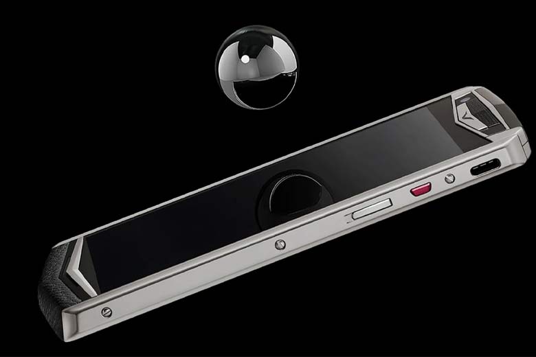 Được hoàn thiện bởi những nguyên liệu vô cùng quý hiếm, đắt đỏ