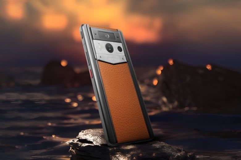 METAVERTU 2 MAX Generation Red Alligator Leader 3 Điện thoại METAVERTU 2