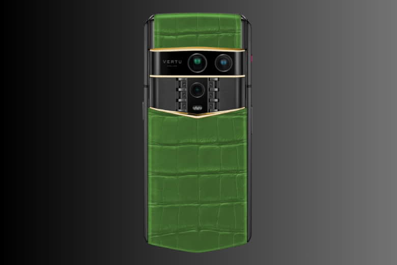 Vertu Agent Q Alligator Quint Gold Diamond Collector’s Edition Bamboo Green 1TB