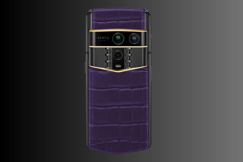 Vertu Agent Q Alligator Quint Gold Diamond Collector's Edition Grape Purple 1TB 3 Vertu Agent Q Alligator Quint Gold Diamond Collector’s Edition Grape Purple 1TB