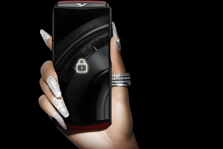 Vertu Agent Q Alligator Tri Gold Diamond Collector's Edition Iron Black 1TB 4 Hiệu năng Vertu Agent Q Alligator Tri Gold Diamond Collector’s Edition Iron Black 1TB