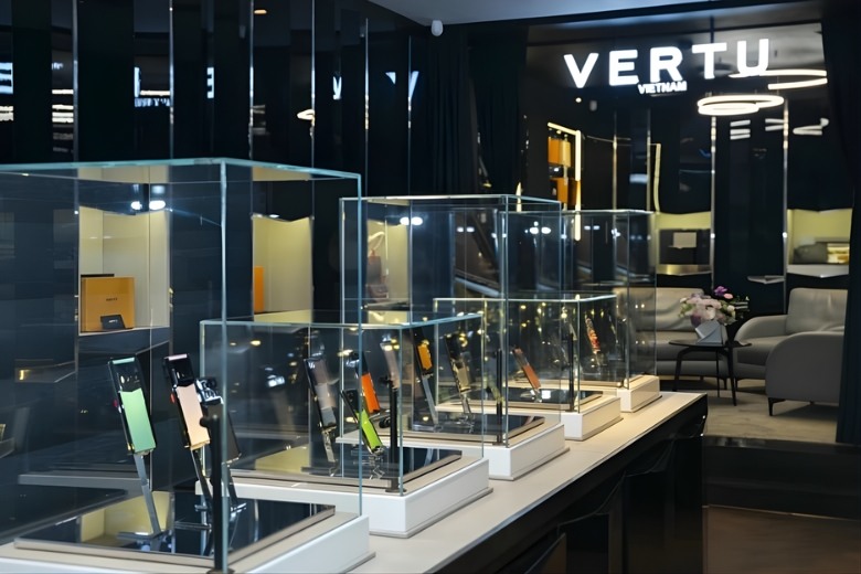 Vertu Agent Q Silver Advanced Set Glacier White Alli 1TB chính hãng