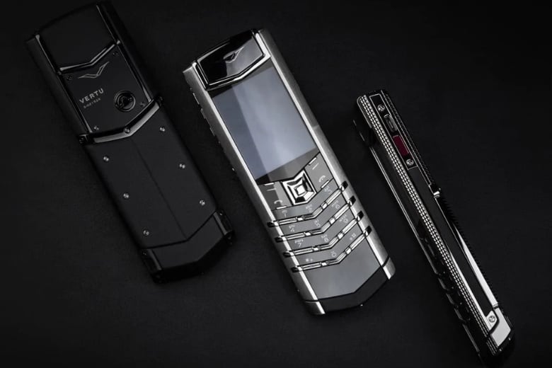 Vertu Signature M