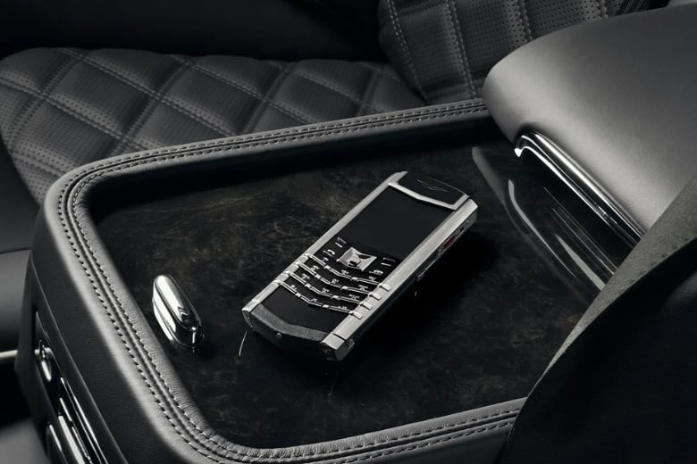 Vertu Signature V