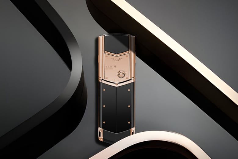 Vertu Signature